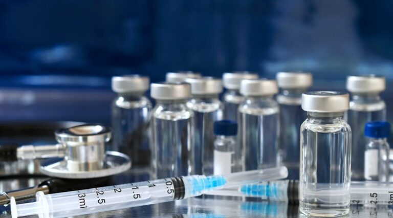 Vaccins pollués, vaccins sans antigènes ?