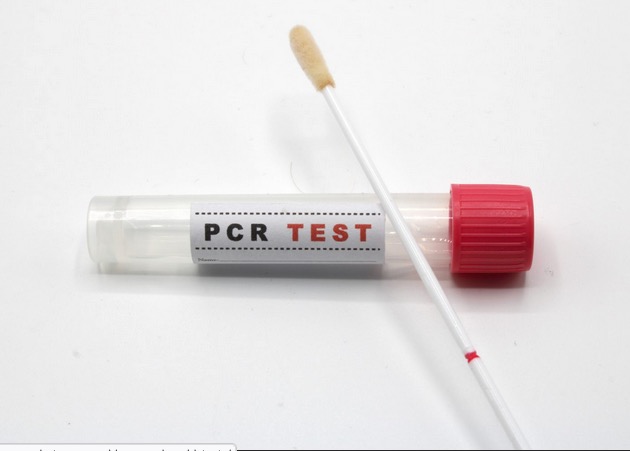 Étude sur les tests corona PCR : sur sept positifs, un seul l’était réellement