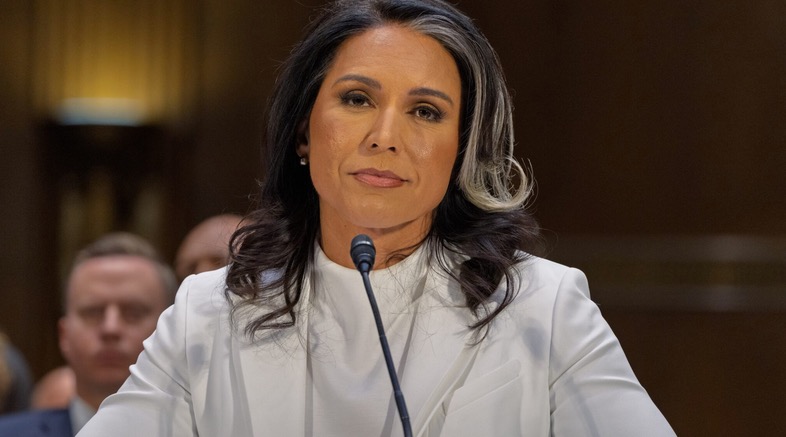 Cadeau de départ ? Tulsi Gabbard a balancé les dossiers Fauci sur les gains de fonction